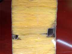 京泊兴报价合理的玻璃丝棉彩钢夹芯板[特供]——彩钢板颜色价格