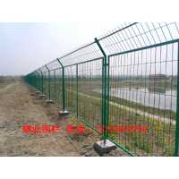 护栏网。双边护栏网，高速公路护栏网，围墙护栏网