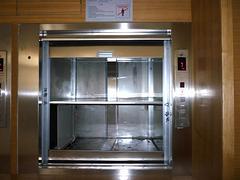 促销传菜电梯 买性价比高的传菜电梯，润龙电梯公司是您不错的选择