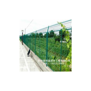 供应辽宁本溪公路防护网、绿色框架护栏网、防锈护栏网