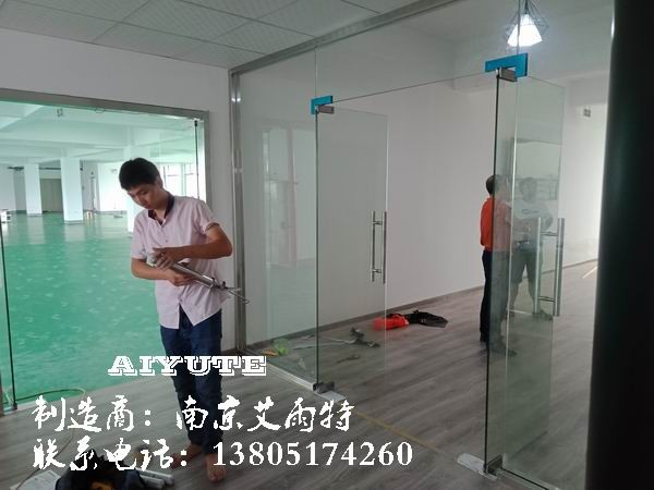 快速维修南京玻璃门图4