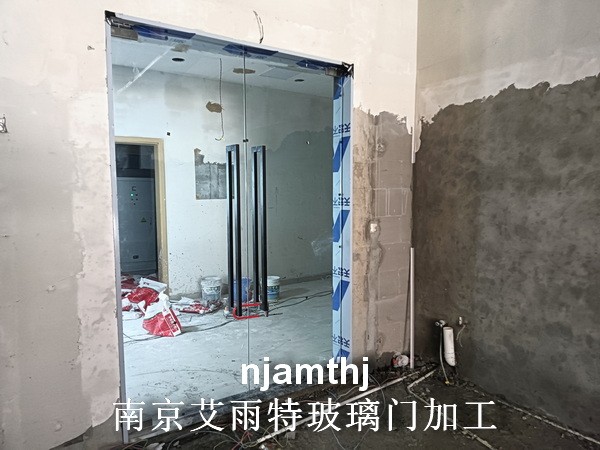 南京钢化玻璃门加工安装